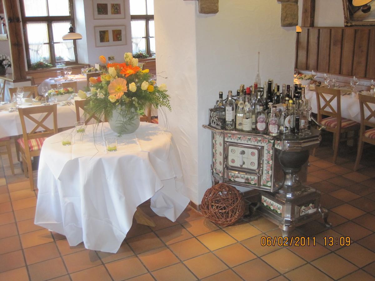 Ellenbergs Restaurant & Hotel Hessheim Exteriér fotografie