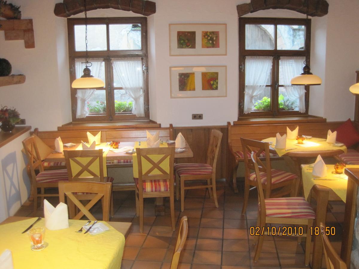 Ellenbergs Restaurant & Hotel Hessheim Exteriér fotografie