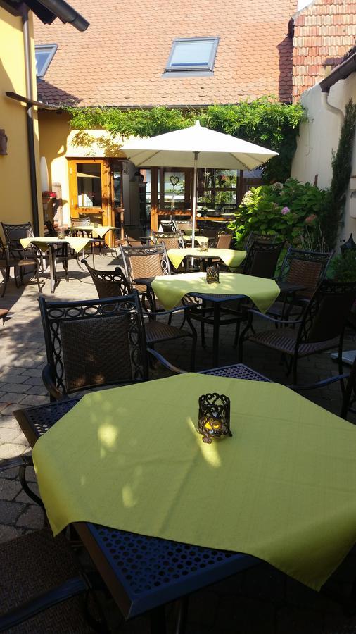 Ellenbergs Restaurant & Hotel Hessheim Exteriér fotografie